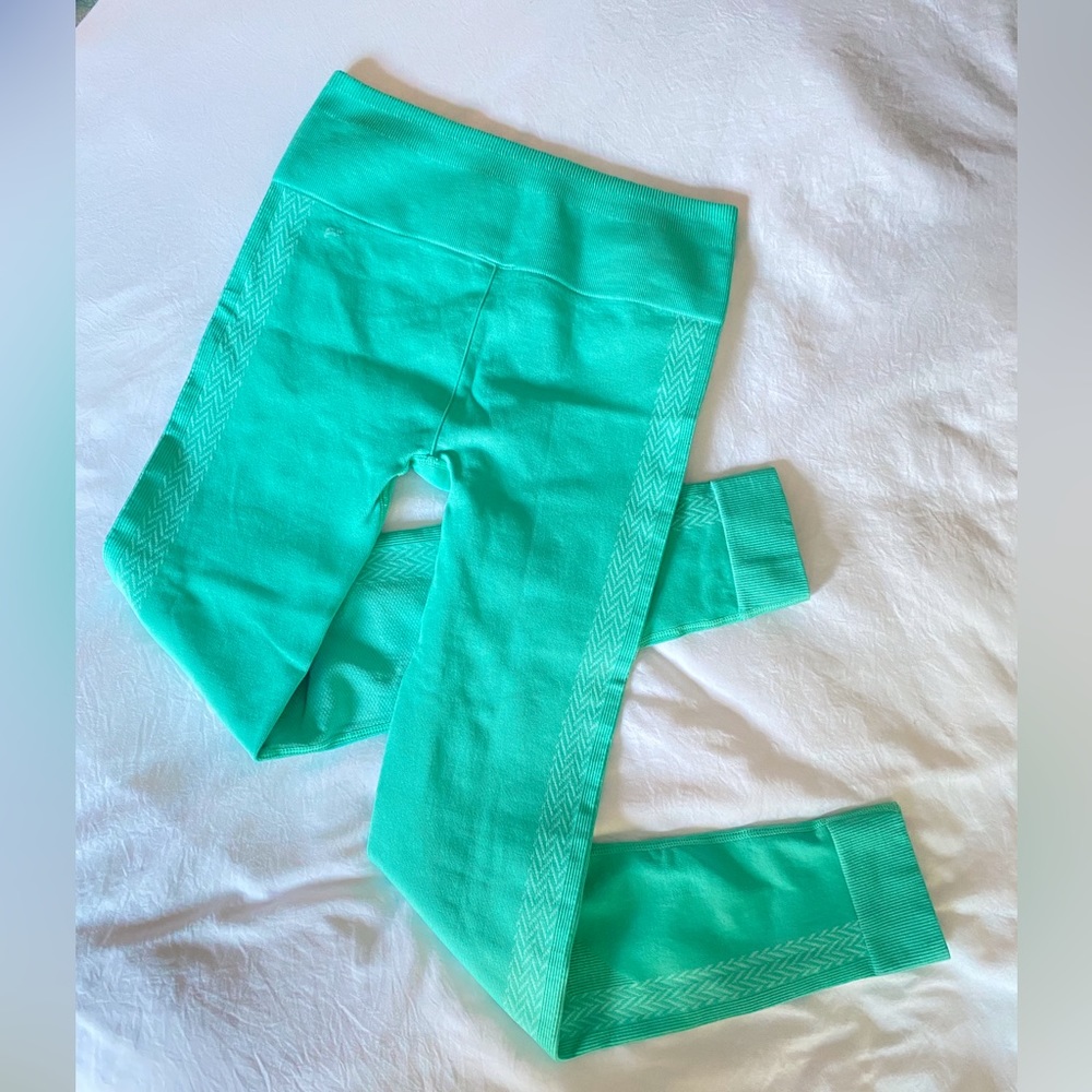 Fabletics Mint Colored Ribbed Leggings